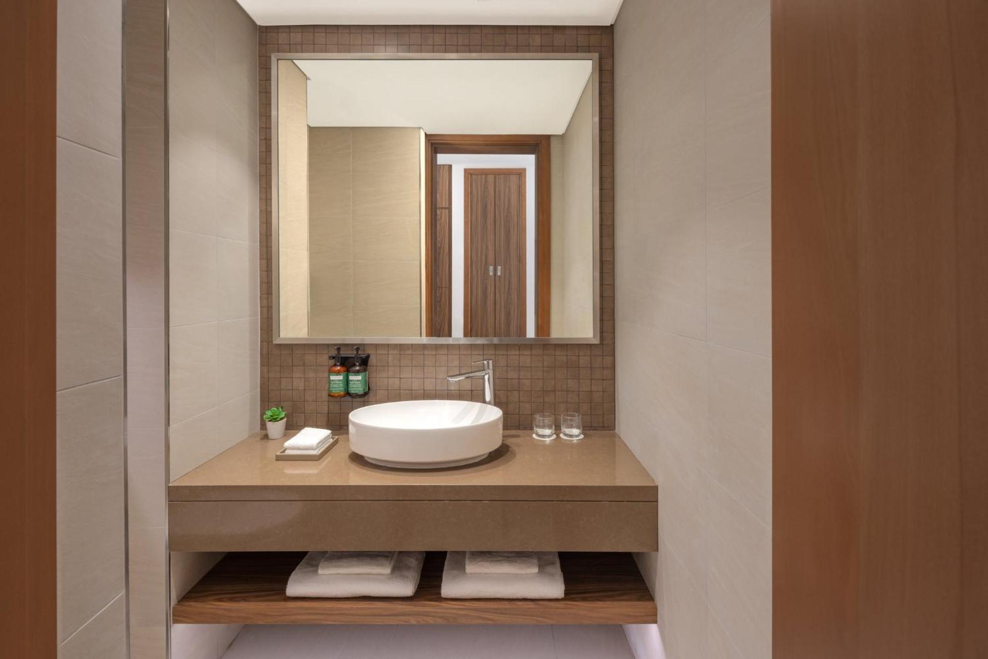 Staybridge Suites Dubai Business Bay By Ihg Exteriör bild
