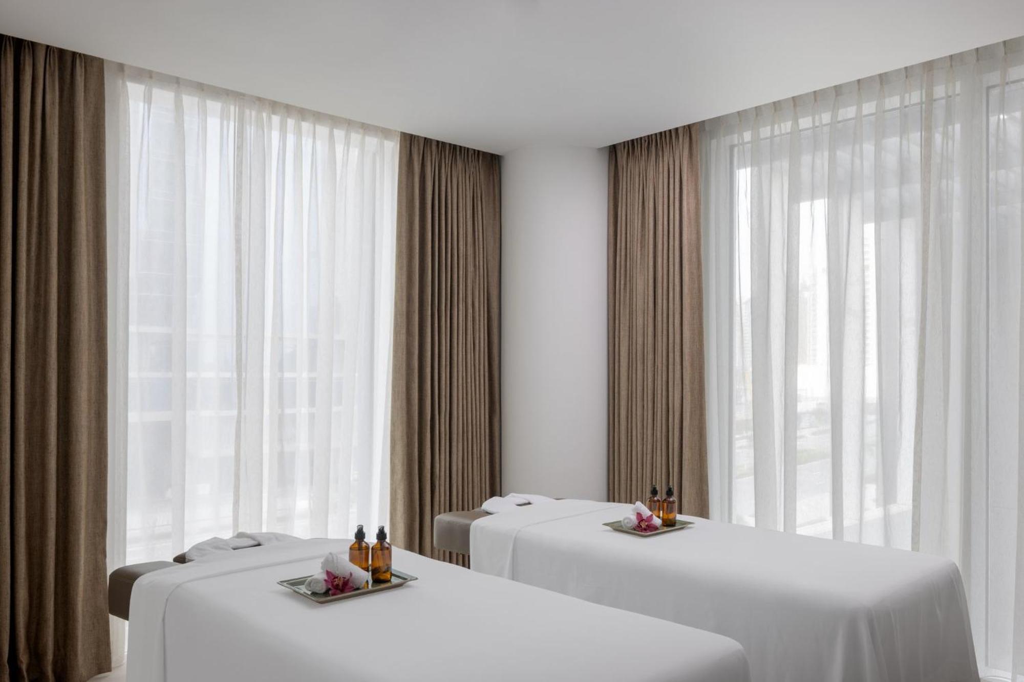 Staybridge Suites Dubai Business Bay By Ihg Exteriör bild