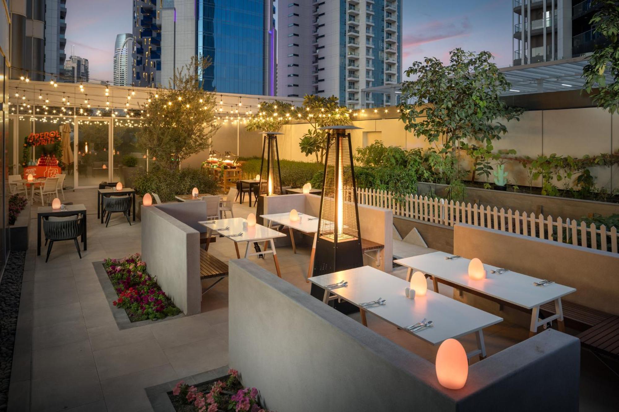 Staybridge Suites Dubai Business Bay By Ihg Exteriör bild